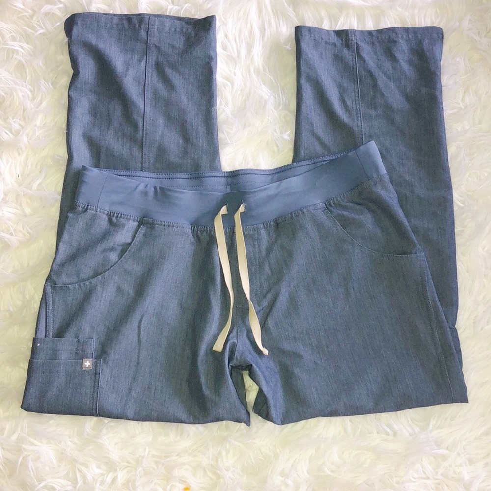 Figs size large scrubs